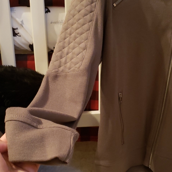 Sewater - Picture 4 of 5